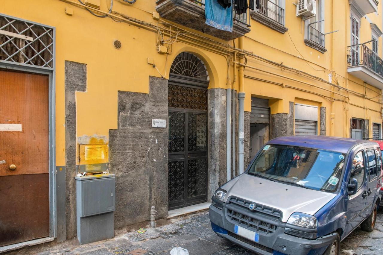 Spaccanapoli - Fully Equipped Studio Exterior foto